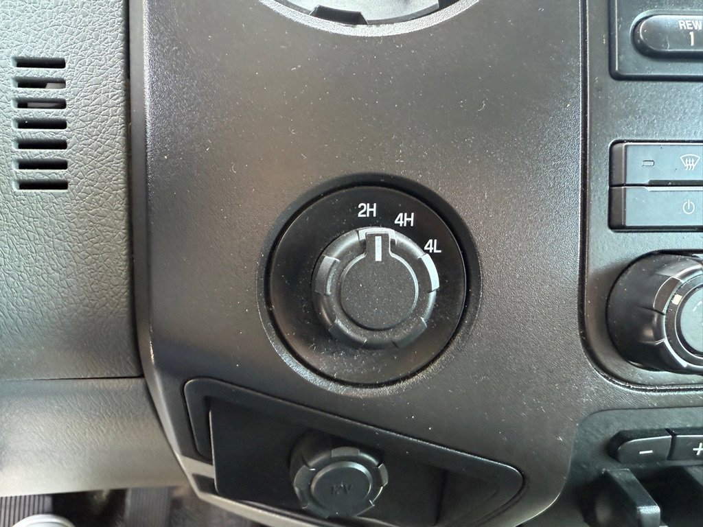 Used 2016 Ford F350 XL w/ Power Equipment Group image 28
