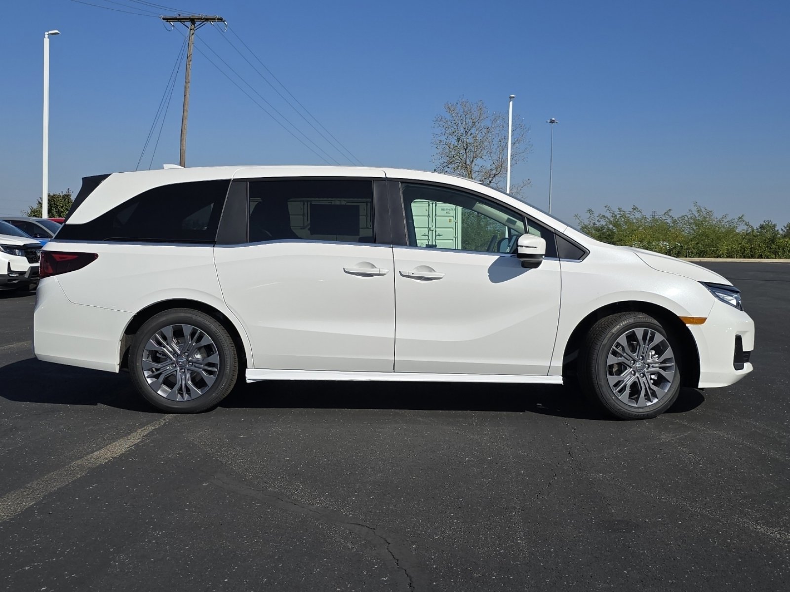 New 2026 Honda Odyssey Touring image 21