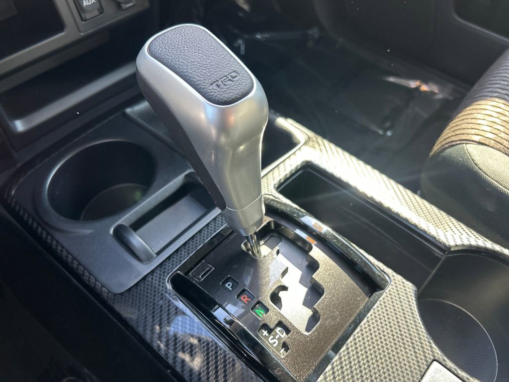 Used 2019 Toyota 4Runner TRD Off-Road AWD/4WD image 16