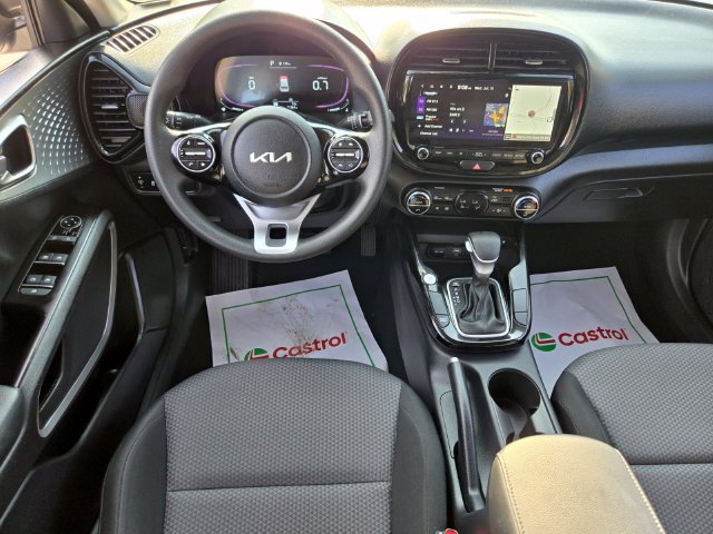 Used 2023 Kia Soul S FWD image 13