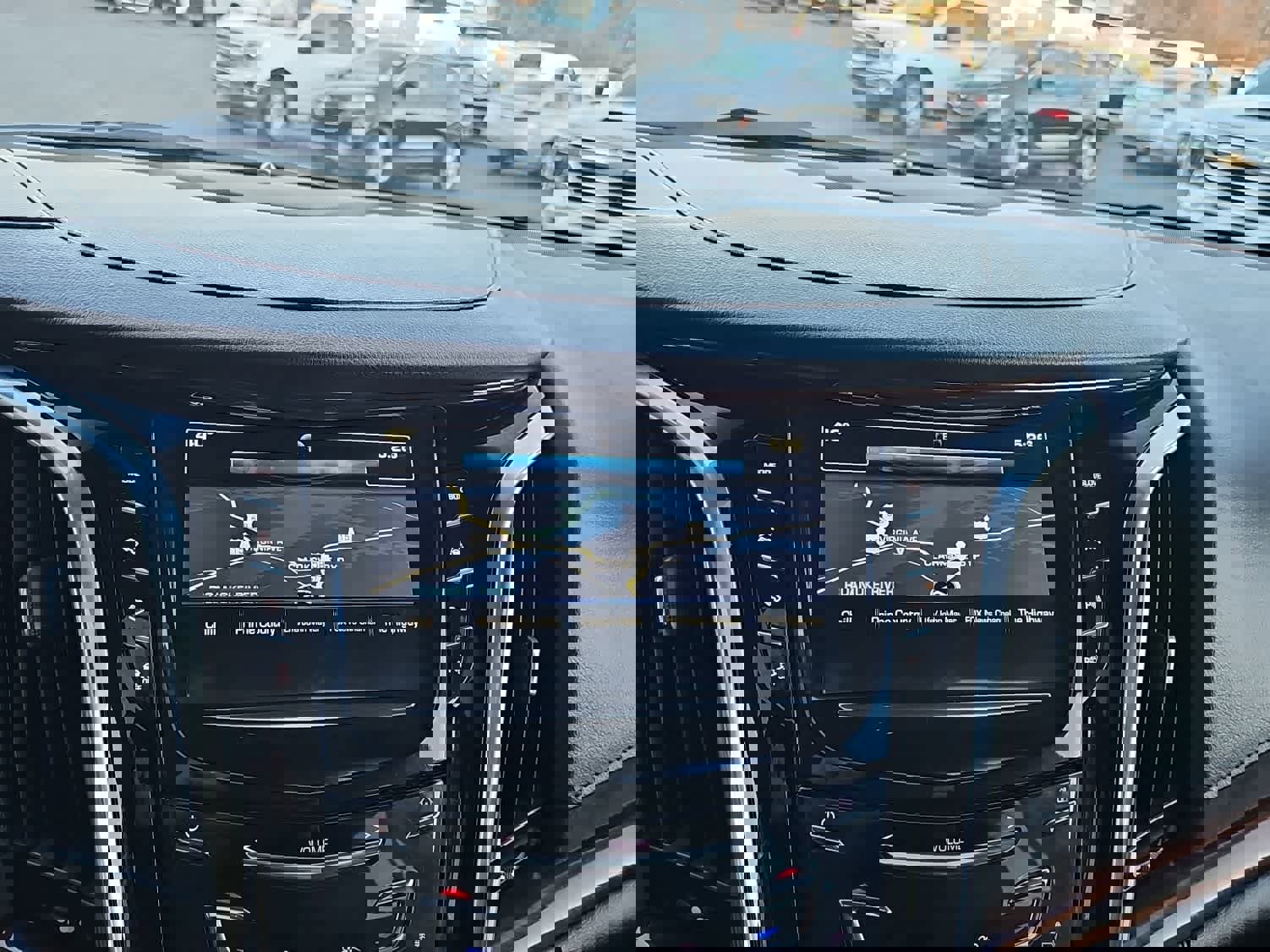 Used 2019 Cadillac Escalade Luxury w/ Escalade Sport Edition image 18