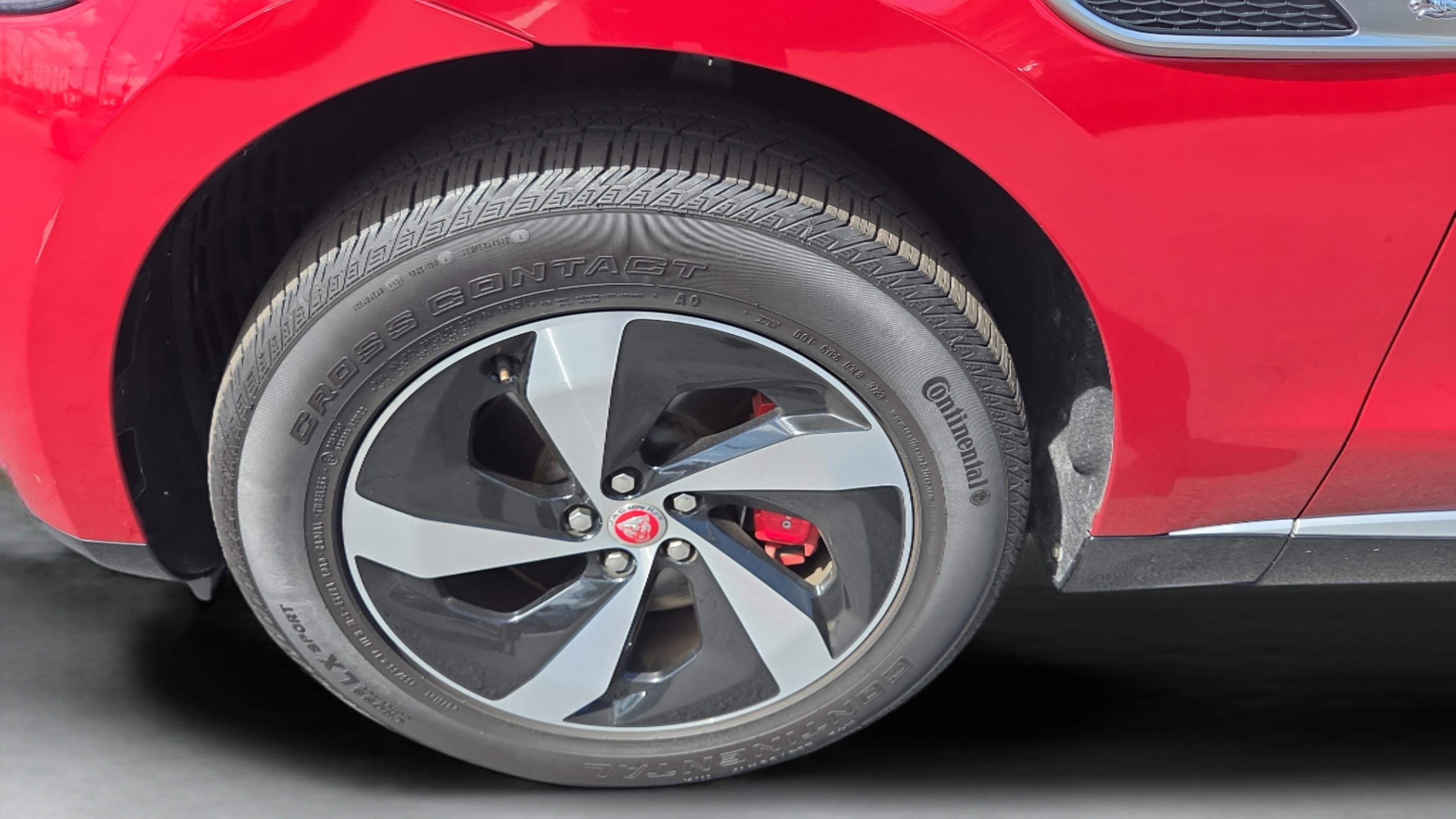 Used 2022 Jaguar F-PACE S image 21