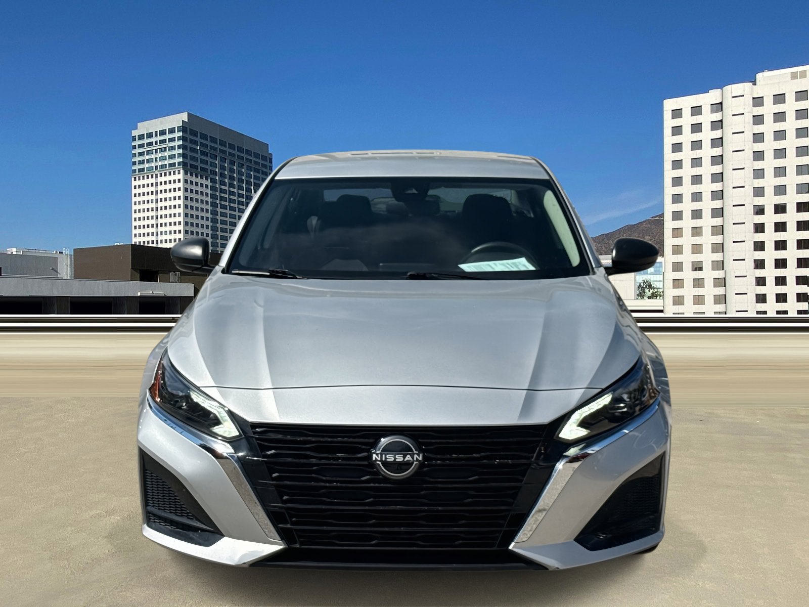 Used 2024 Nissan Altima 2.5 S image 2