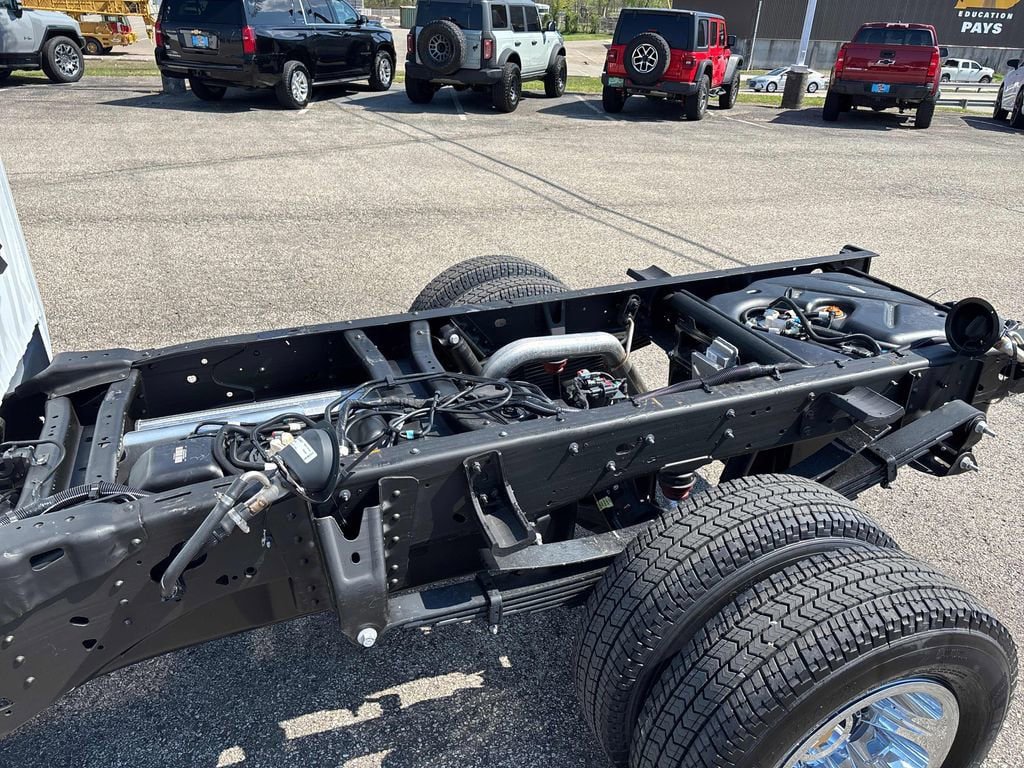 New 2026 Chevrolet Silverado 3500 LT image 19
