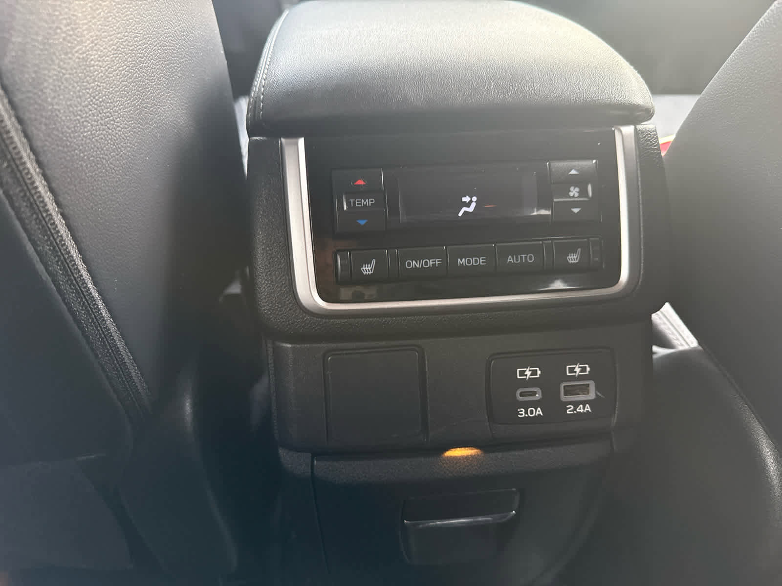 Used 2023 Subaru Ascent Limited image 16