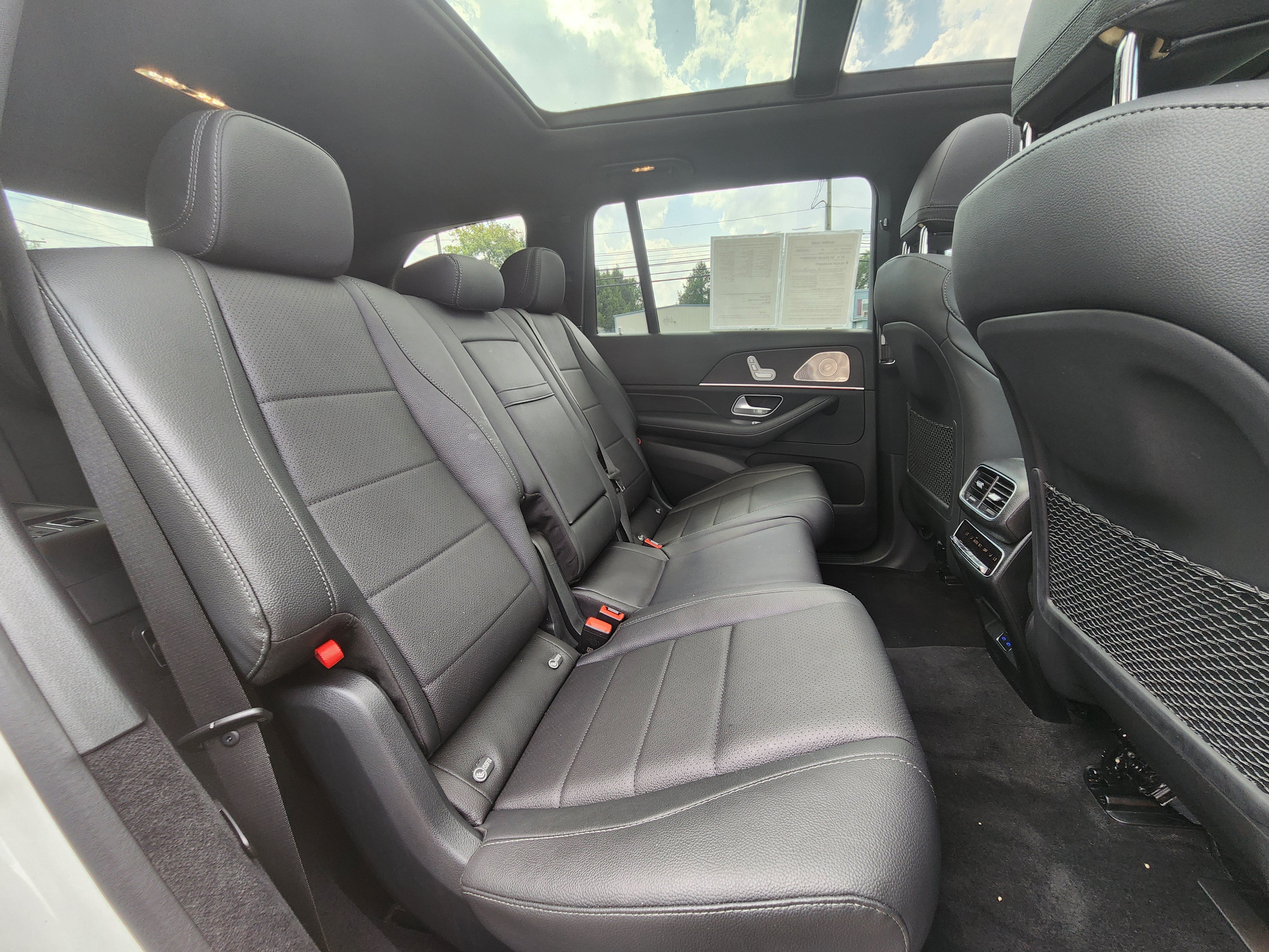 Used 2024 Mercedes-Benz GLS 450 4MATIC w/ AMG Line Exterior image 26