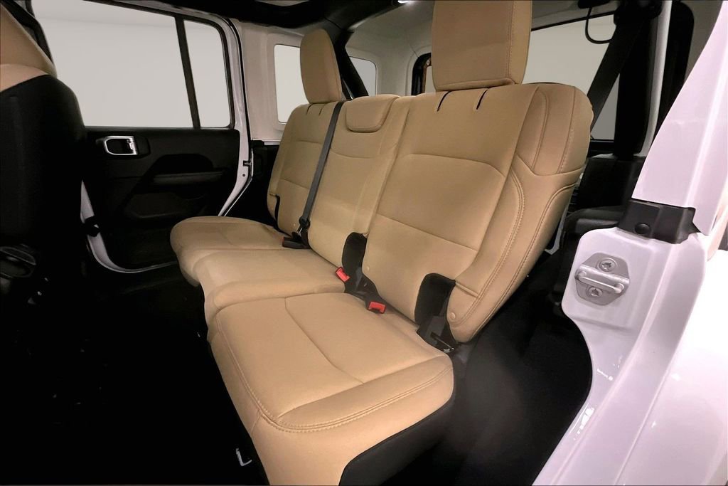 Used 2018 Jeep Wrangler Unlimited Sahara w/ Dual Top Group image 22