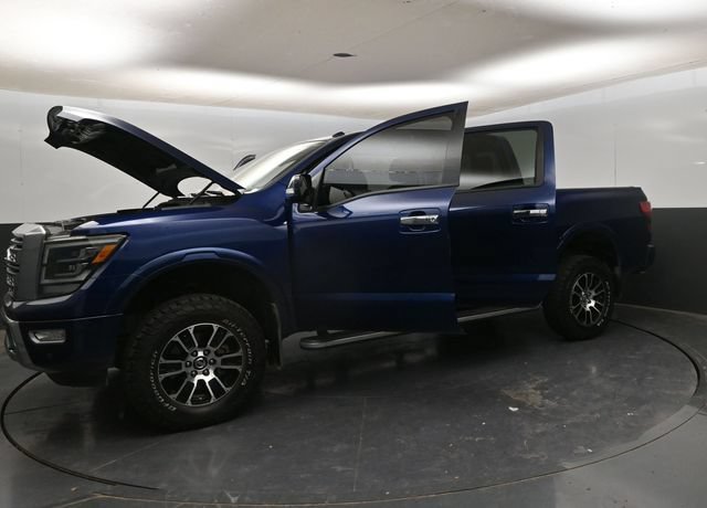 Used 2021 Nissan Titan Platinum Reserve AWD/4WD image 27