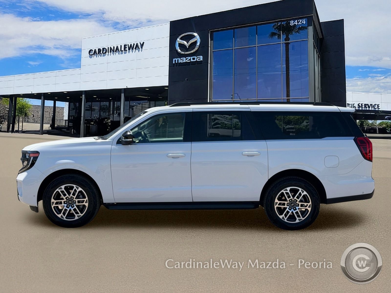 Used 2025 Ford Expedition Max Active AWD/4WD image 3