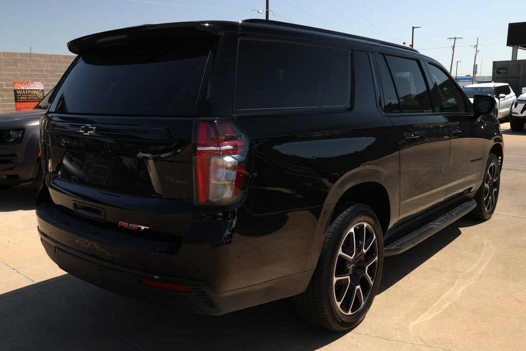 Used 2023 Chevrolet Suburban RST w/ Luxury Package AWD/4WD image 5