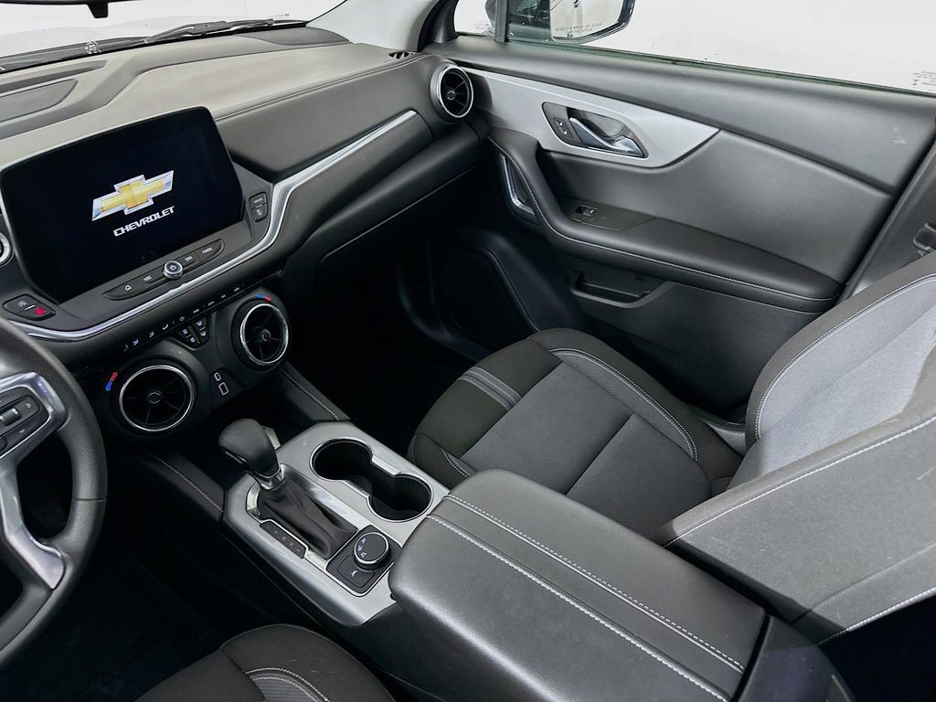 Used 2023 Chevrolet Blazer LT FWD image 30