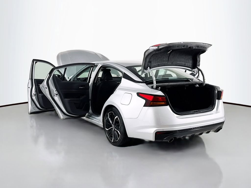 Used 2023 Nissan Altima 2.5 SR FWD image 22