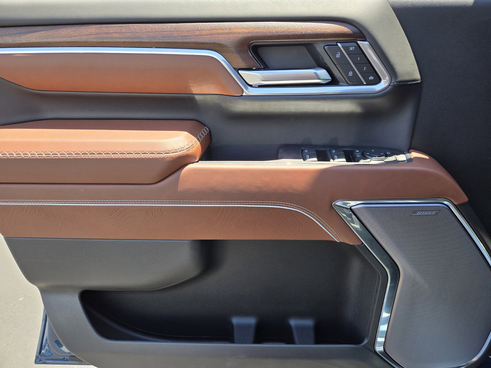 New 2025 GMC Sierra 2500 Denali Ultimate w/ Max Trailering Package image 10