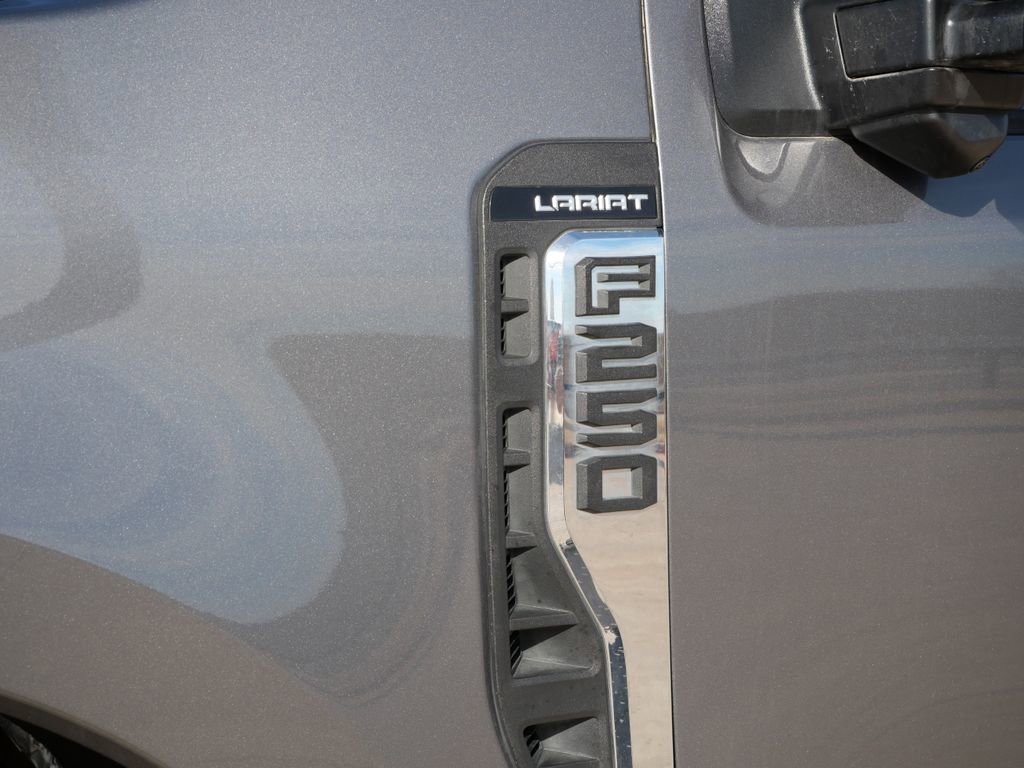 Used 2025 Ford F250 Lariat w/ FX4 Off-Road Package AWD/4WD image 12
