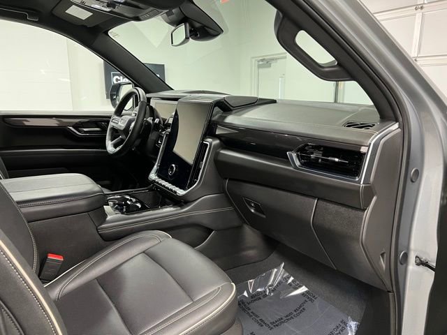 Used 2025 GMC Yukon XL Elevation AWD/4WD image 58
