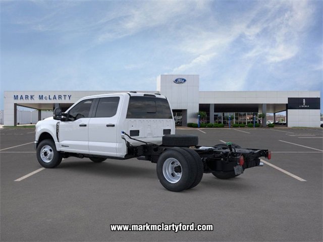 New 2026 Ford F350 XL w/ XL Chrome Package image 4