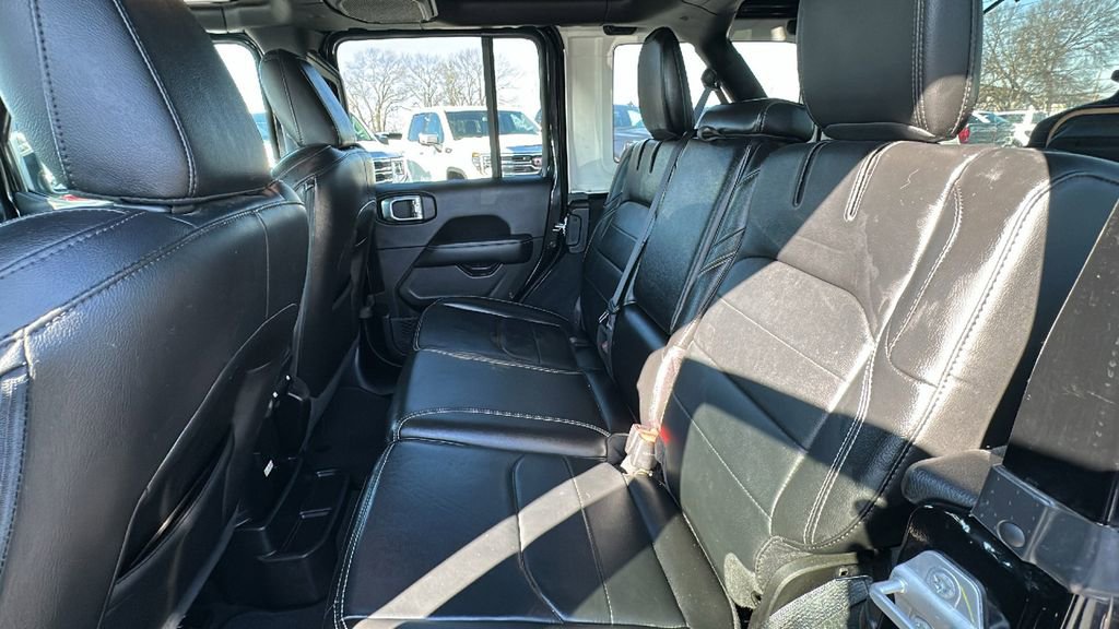 Used 2022 Jeep Wrangler Unlimited Sahara w/ Cold Weather Group image 13