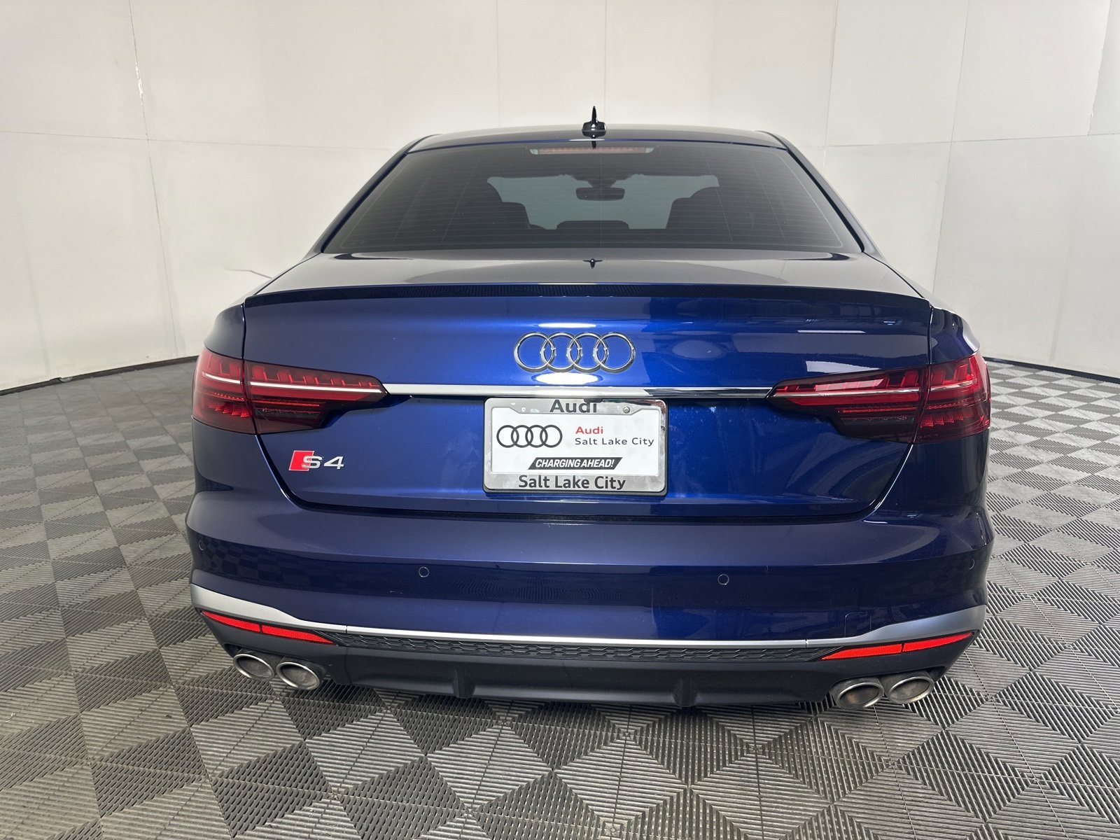 Used 2023 Audi S4 Premium w/ Convenience Package image 6