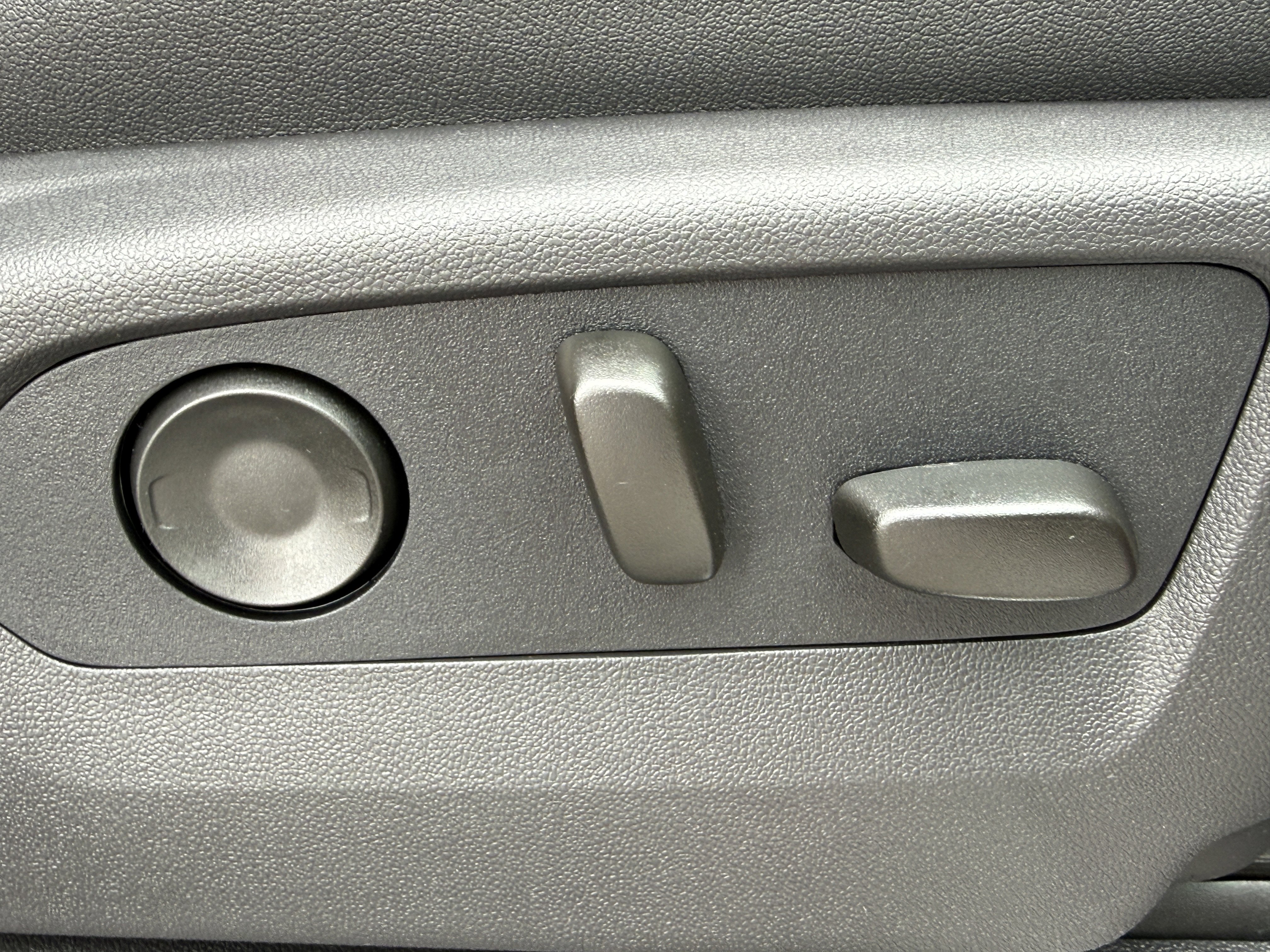 New 2026 GMC Sierra 1500 SLT w/ SLT Premium Package image 23