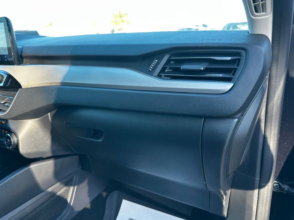 Used 2021 Ford Escape SEL w/ Technology Package image 32