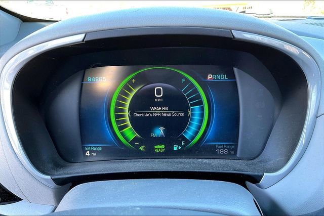 Used 2017 Chevrolet Volt LT w/ Comfort Package image 10