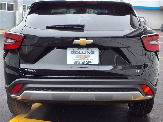 New 2026 Chevrolet Trax LT w/ LT Convenience Package FWD image 19