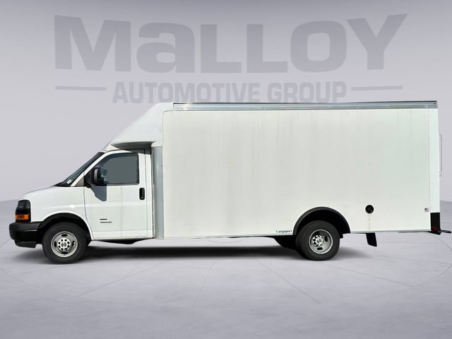 New 2023 Chevrolet Express 4500 w/ Power Convenience Package RWD image 2