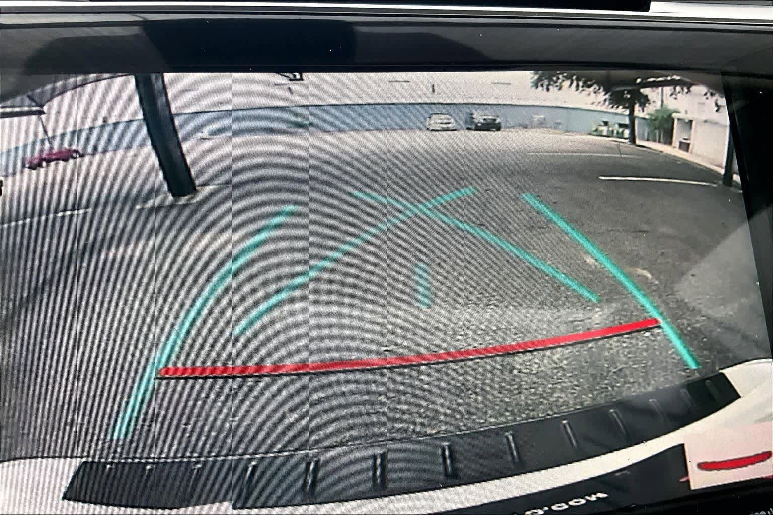 Used 2020 Toyota Camry XLE FWD image 29