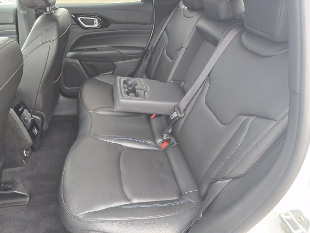 Used 2025 Jeep Compass Limited w/ High Altitude Package AWD/4WD image 33