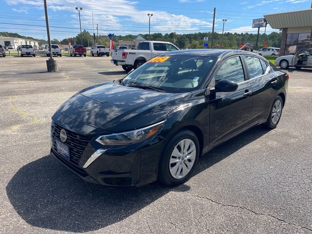 Used 2024 Nissan Sentra S image 3