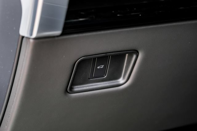 New 2026 Land Rover Range Rover SE AWD/4WD image 33