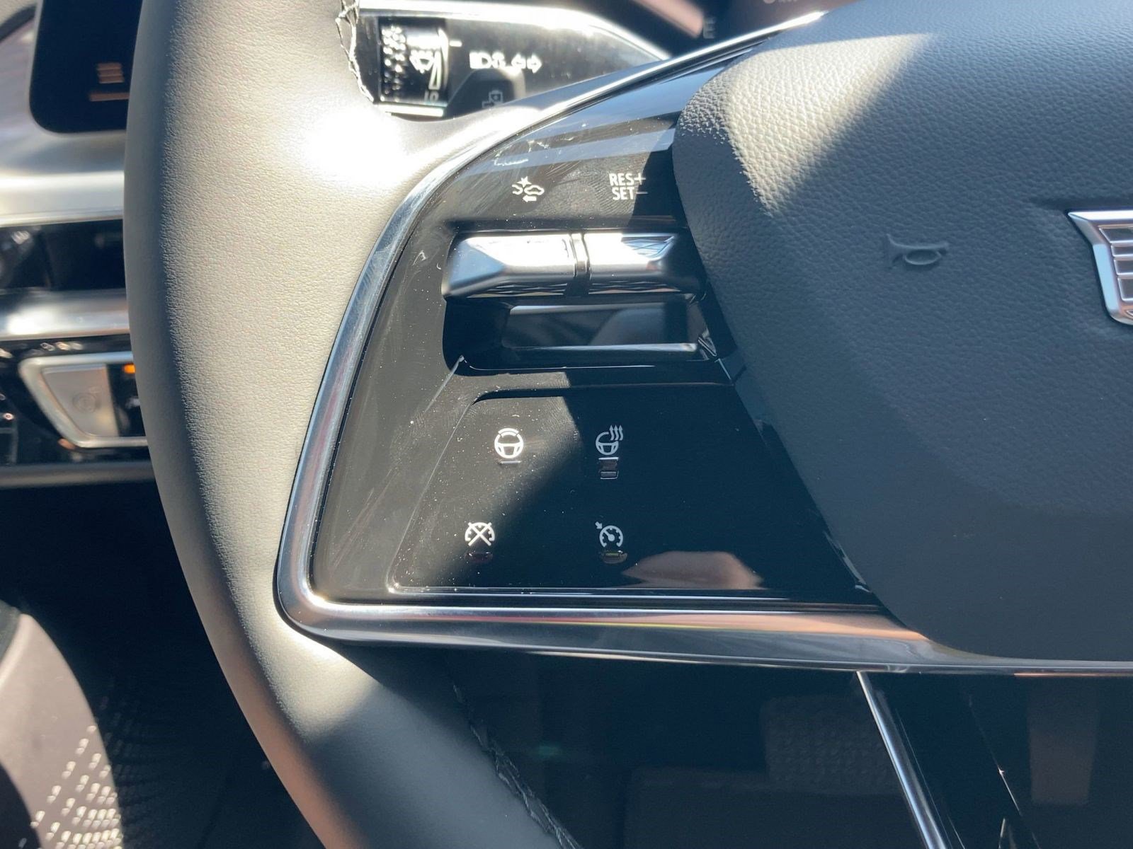 New 2026 Cadillac Lyriq Luxury image 16