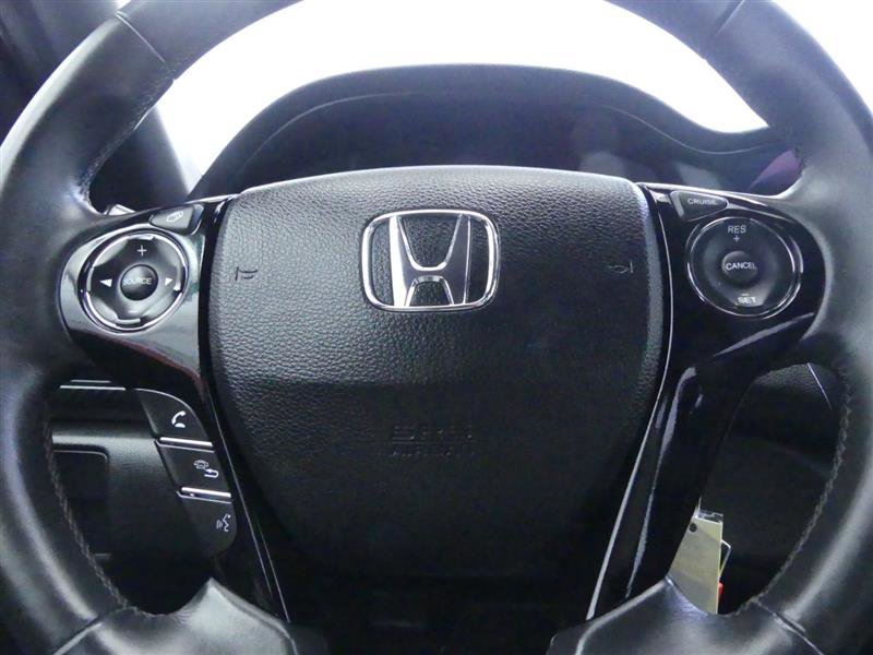 Used 2017 Honda Accord Sport image 15
