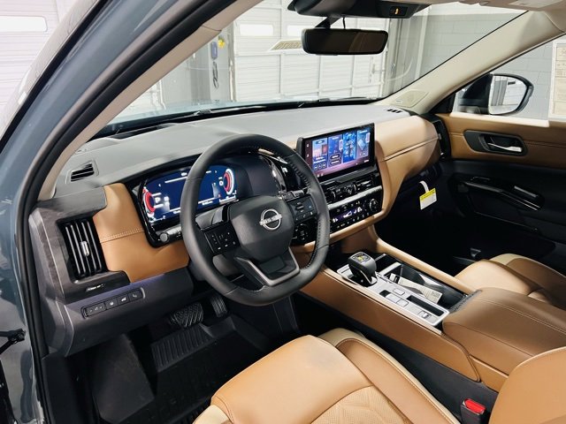 New 2026 Nissan Pathfinder Platinum image 24