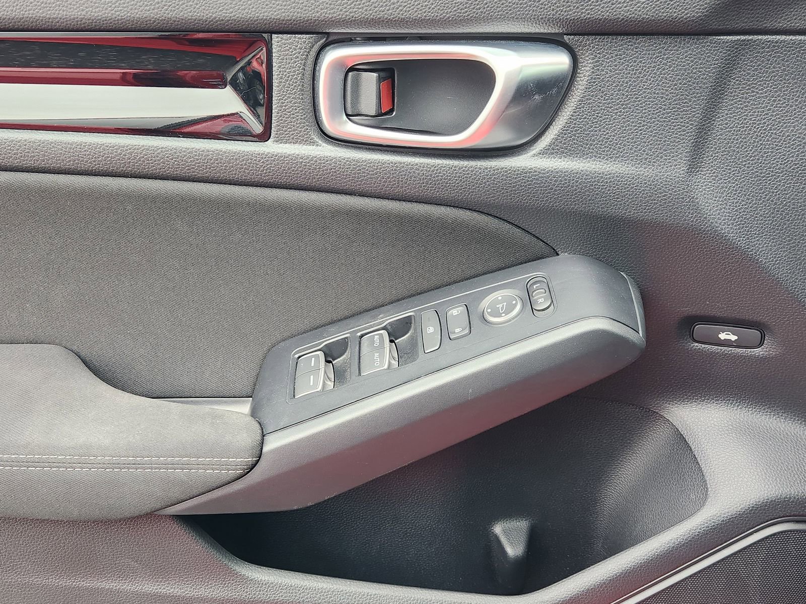 Used 2024 Honda Civic EX image 27