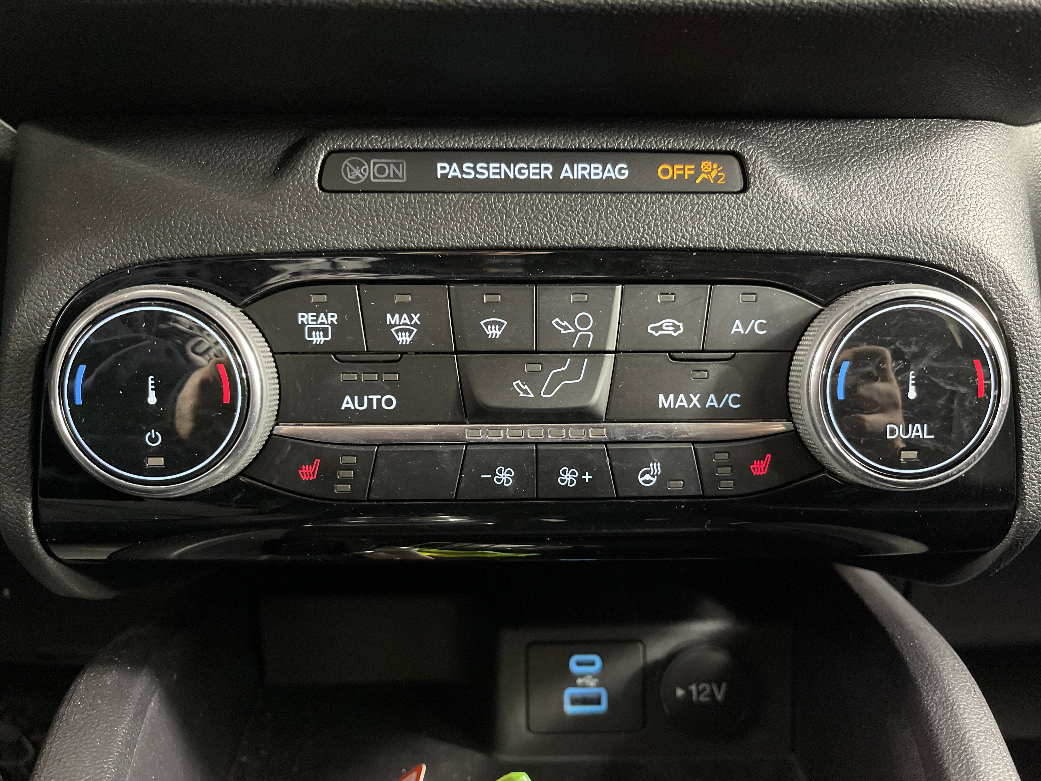 Used 2022 Ford Escape SEL image 24