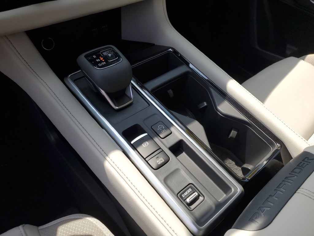 New 2026 Nissan Pathfinder SL FWD image 34