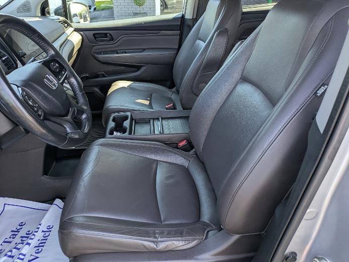 Used 2018 Honda Odyssey Touring image 10