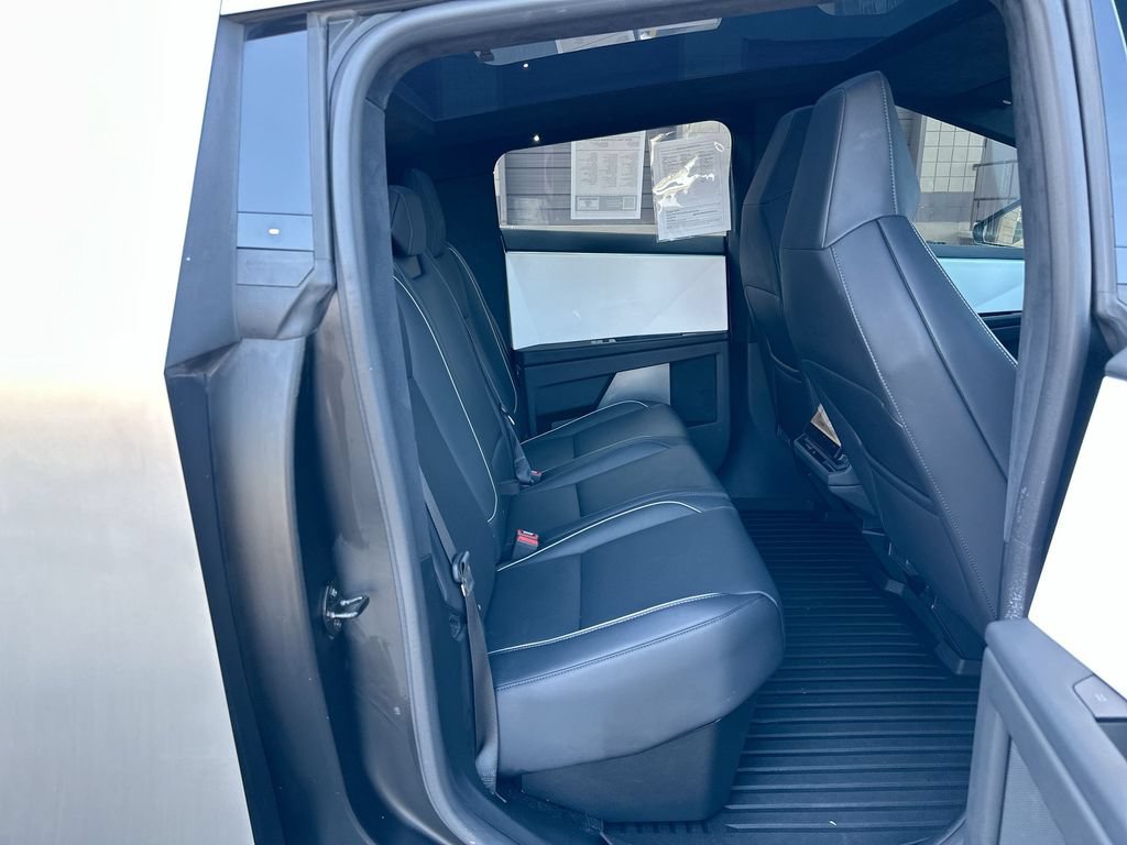 Used 2024 Tesla Cybertruck Cyberbeast AWD/4WD image 11