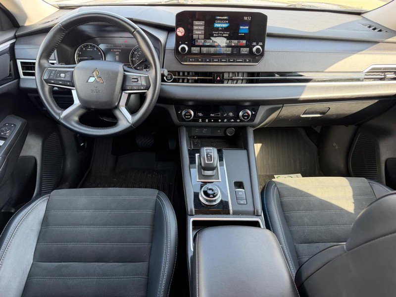 Used 2024 Mitsubishi Outlander SE AWD/4WD image 11