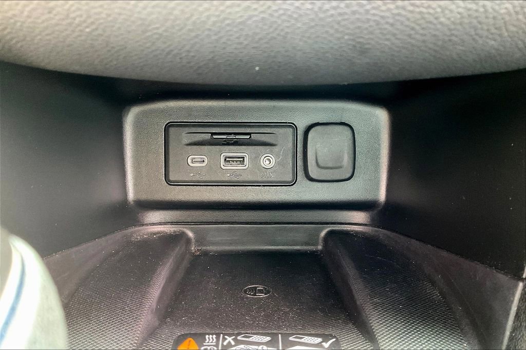 Used 2020 Chevrolet Equinox Premier w/ Premier Redline Edition FWD image 26