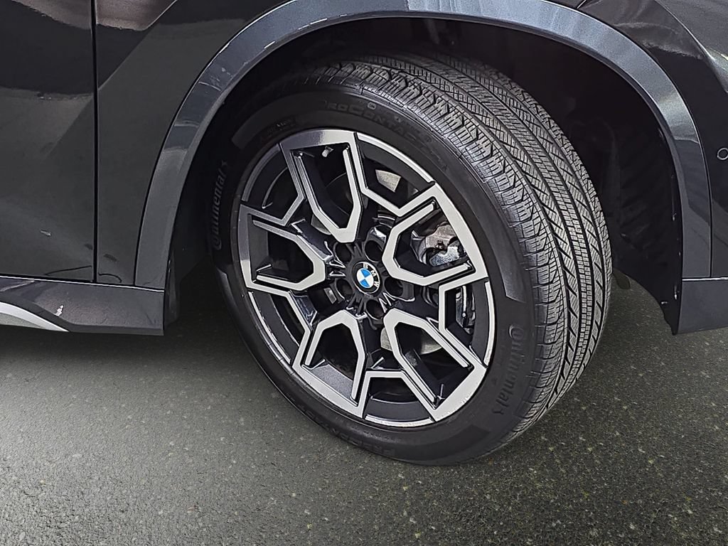 Used 2026 BMW X1 xDrive28i AWD/4WD image 34