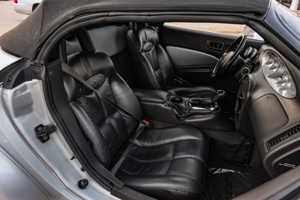 Used 2001 Chrysler Prowler RWD image 25