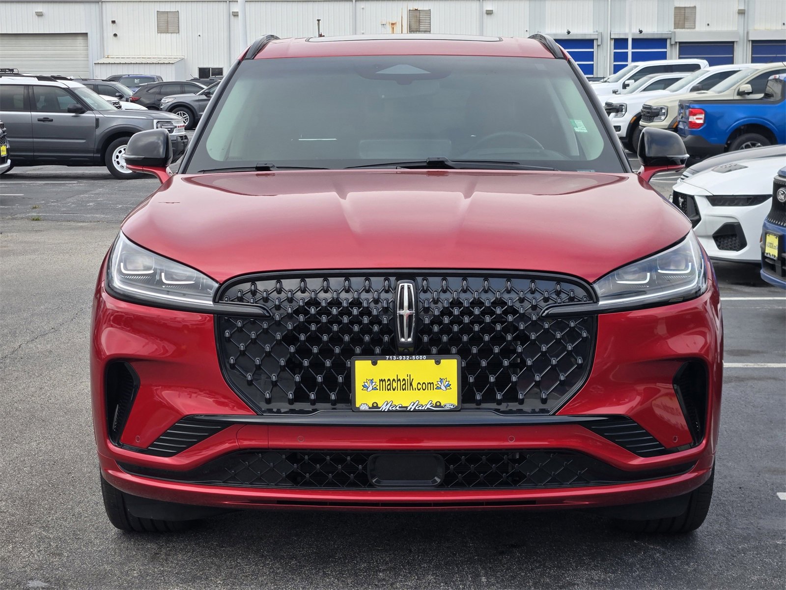 Used 2025 Lincoln Aviator Reserve w/ Equipment Group 201A image 2