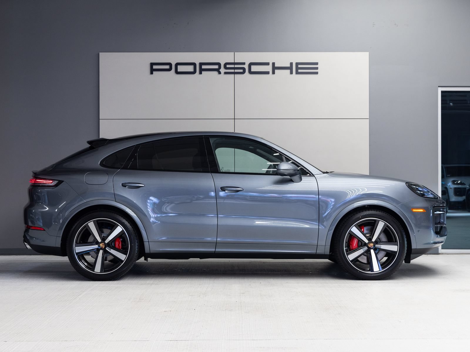 New 2026 Porsche Cayenne S AWD/4WD image 8