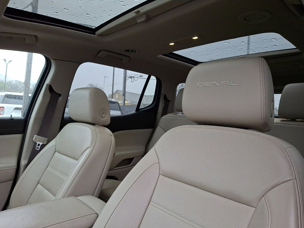 Used 2019 GMC Acadia Denali w/ LPO, Floor Liner Package AWD/4WD image 24
