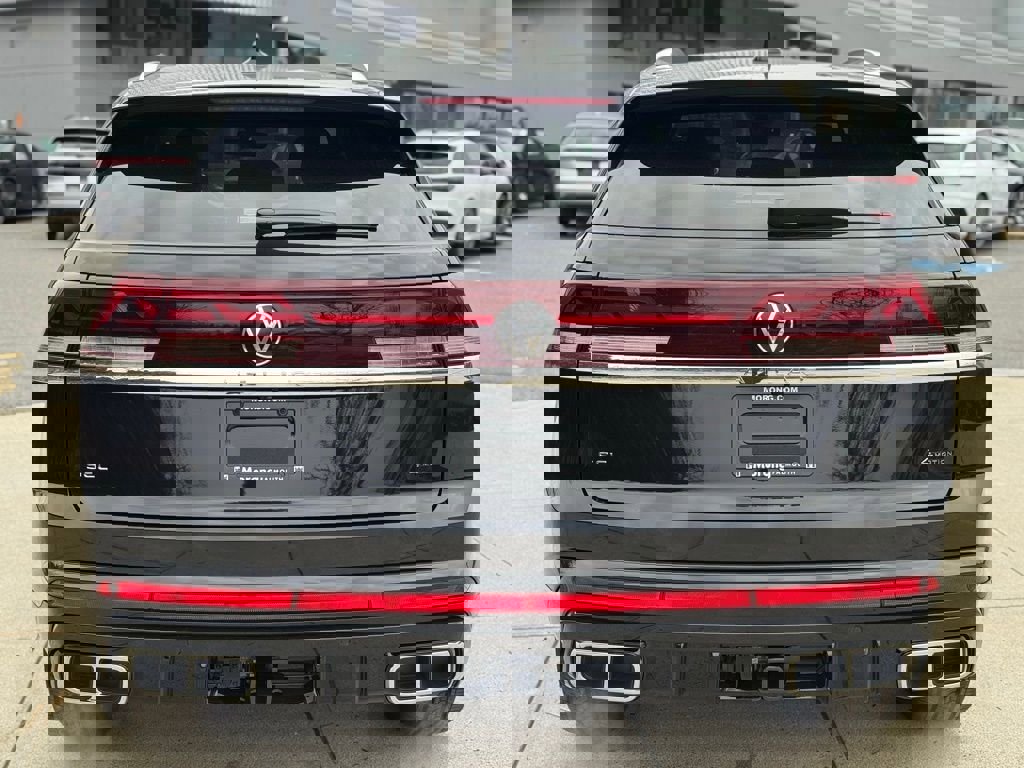 New 2026 Volkswagen Atlas Cross Sport SEL Premium R-Line image 11