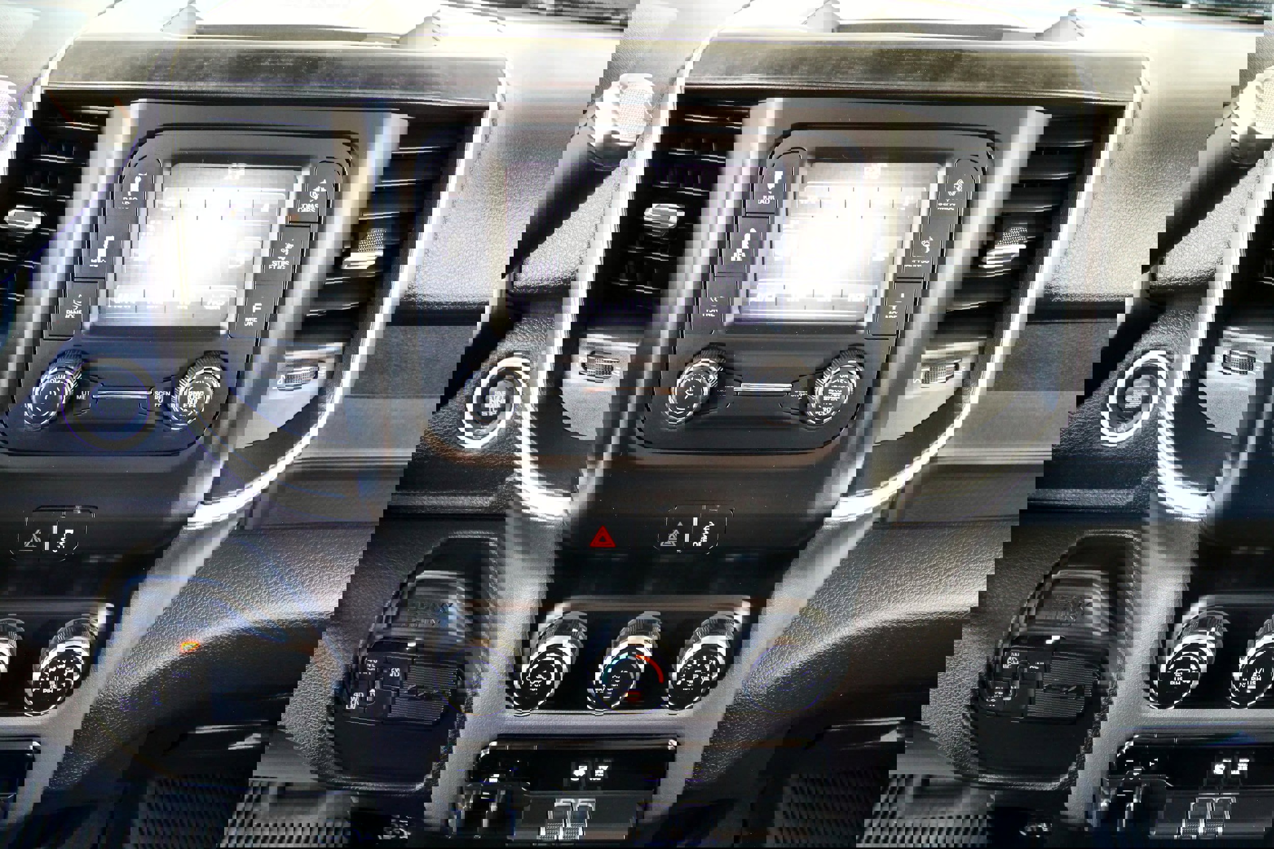 Used 2020 RAM 3500 Lone Star image 27