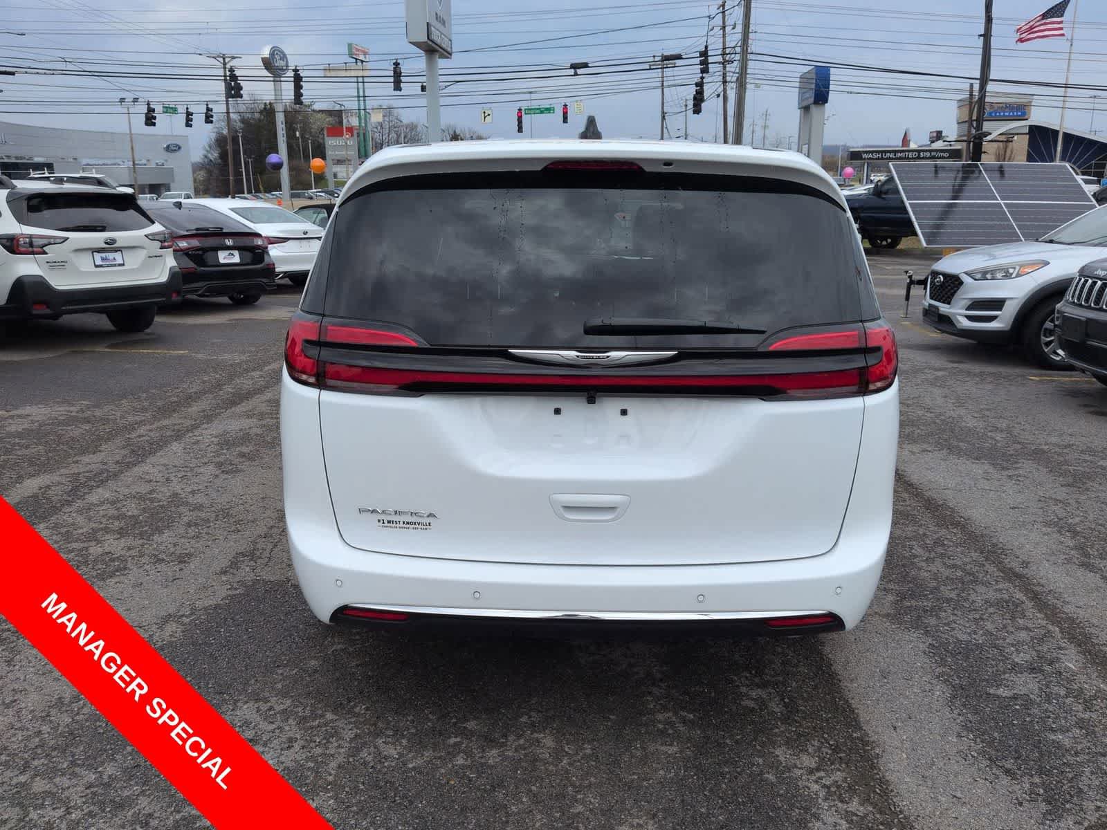 New 2026 Chrysler Pacifica Select FWD image 7
