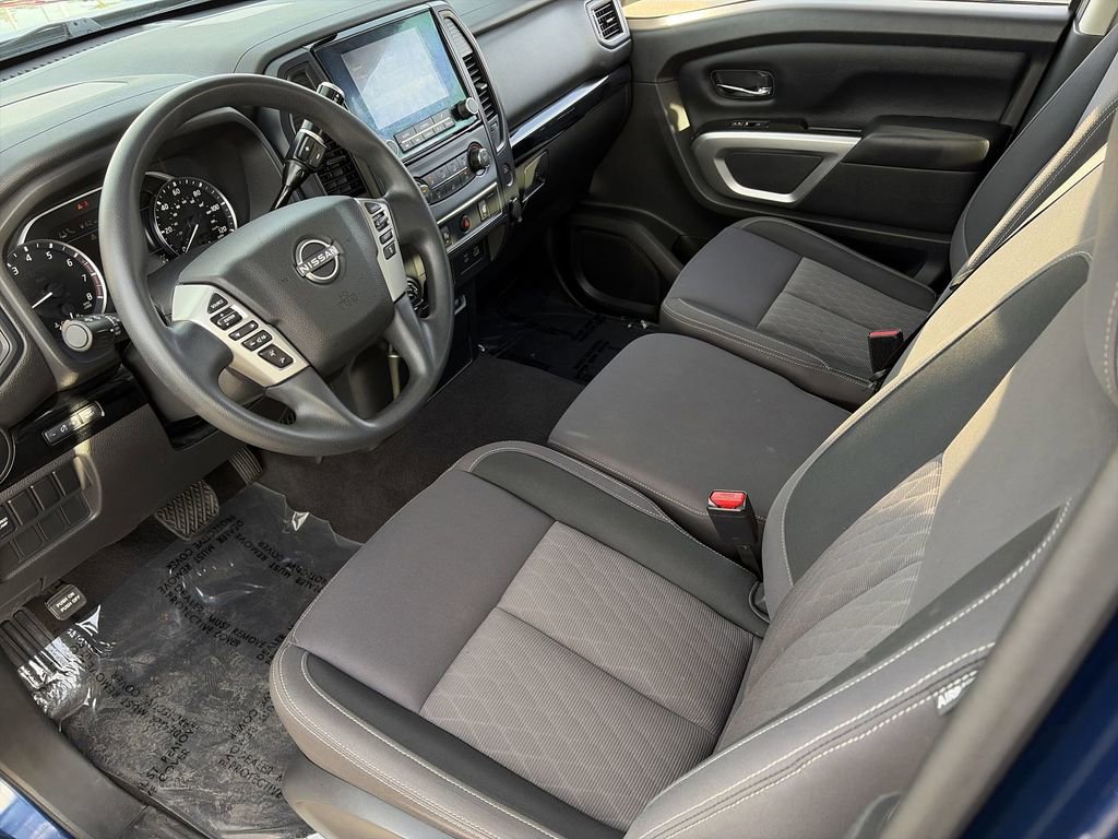 Used 2023 Nissan Titan SV AWD/4WD image 6